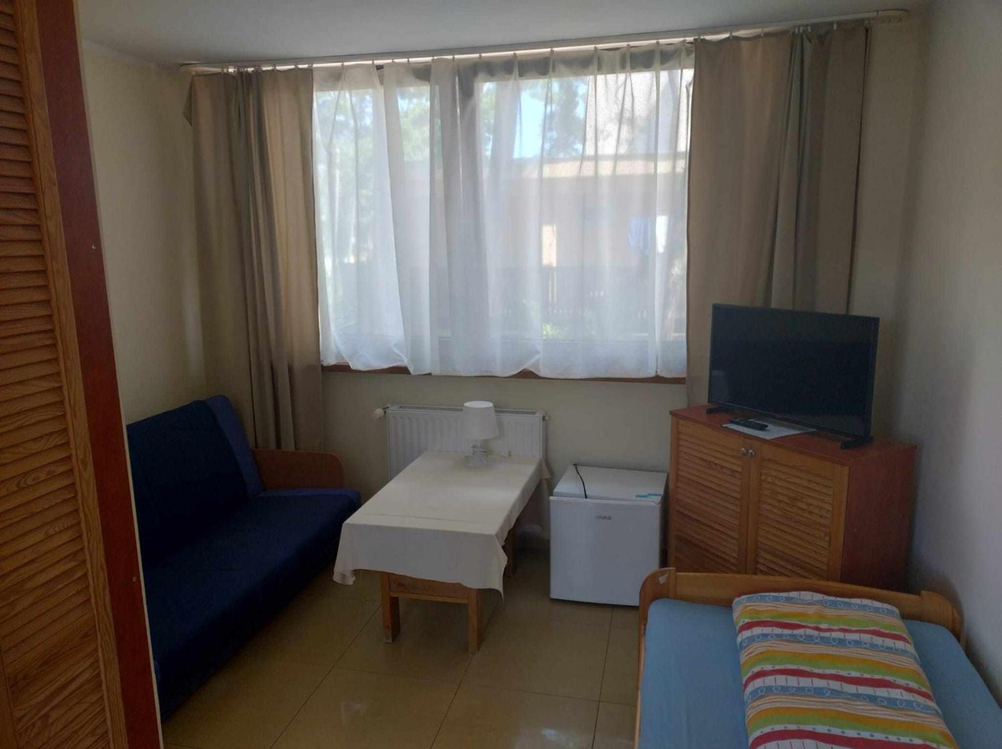 Osrodek Wypoczynkowy W Sosnowym Lesie Hotel Miedzywodzie Luaran gambar